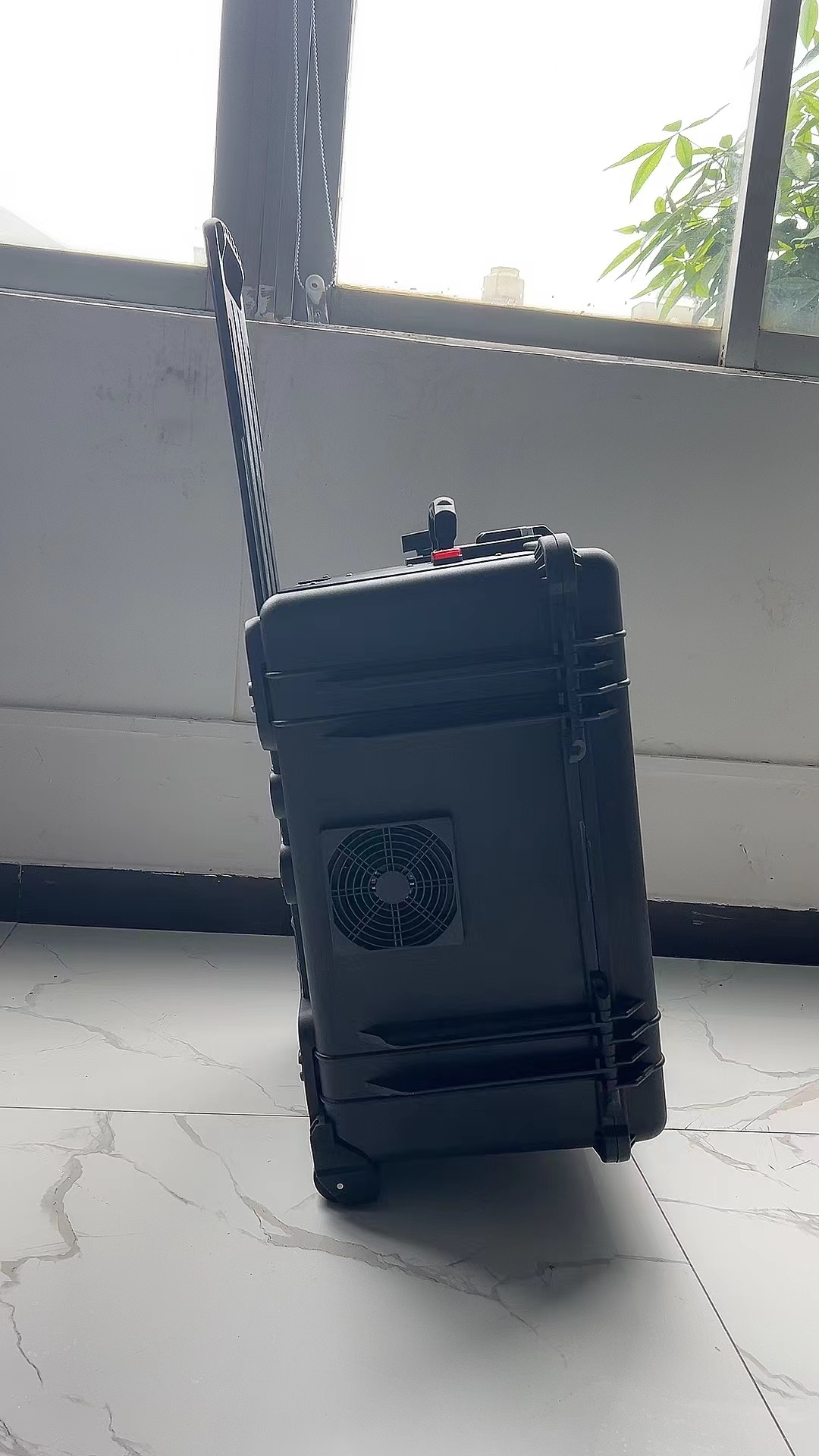 临漳手拉箱型移动通信干扰器